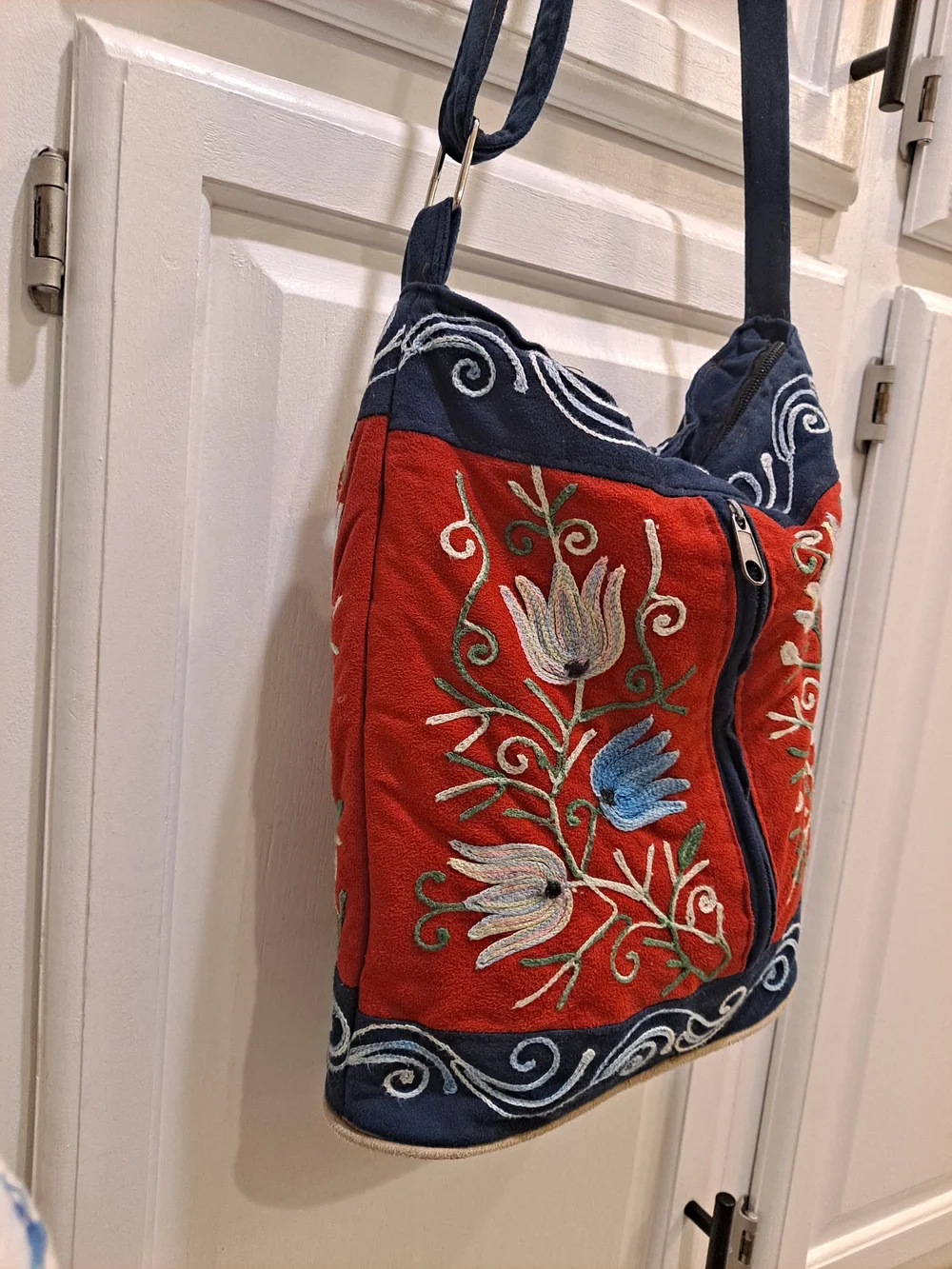 Artisan Nepal Vintage Embroidered Red Floral Shoulder Bag Navy Trim Suede-like